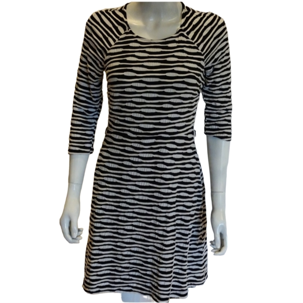 ECI New York Women's Size 8 Black and White Fully Lined 3/4 Sleeve Dress